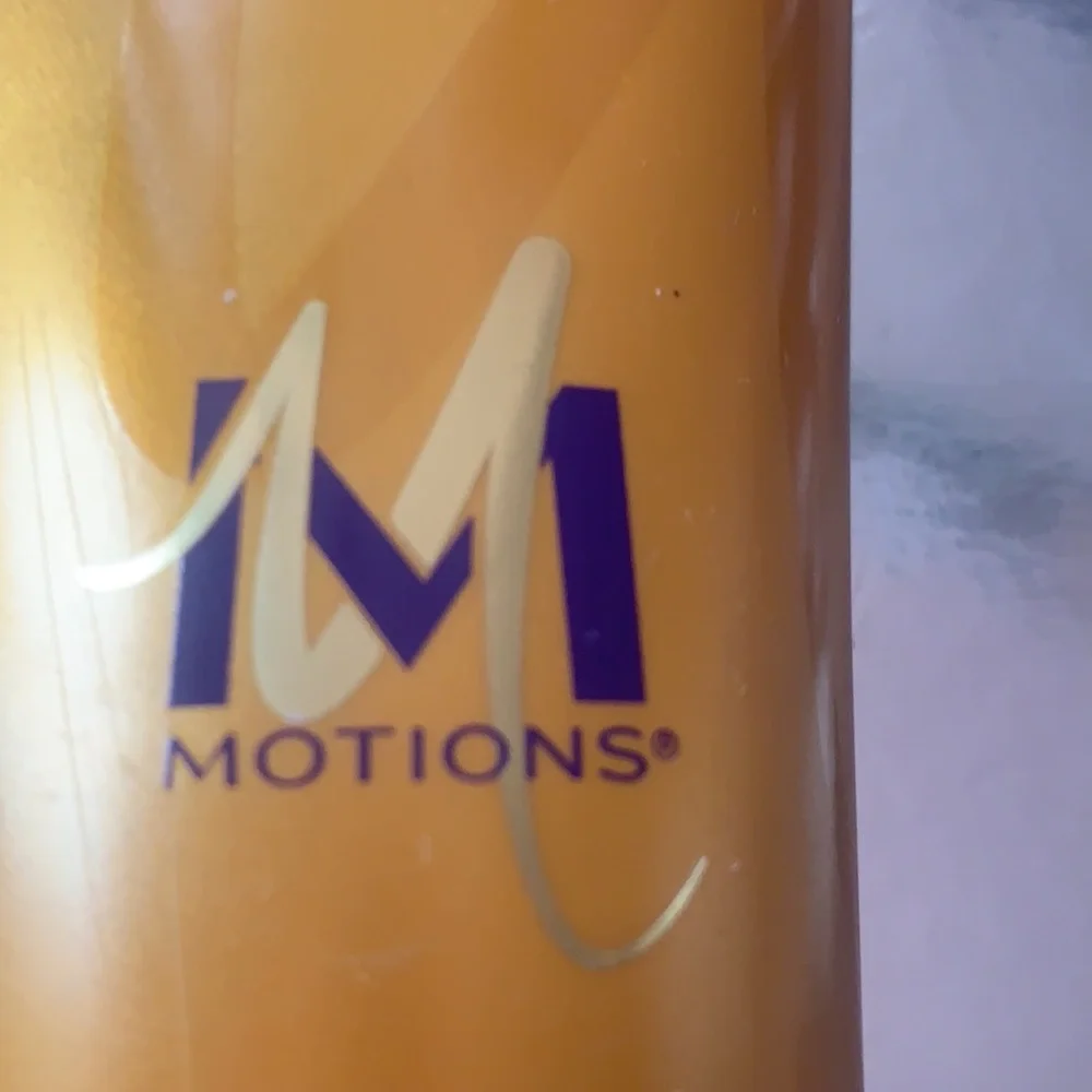 MOTIONS FOR NATURAL TEXTURES LEAVE-IN CONDITIONER COCONUT OIL KERATIN NEW 8 OZ